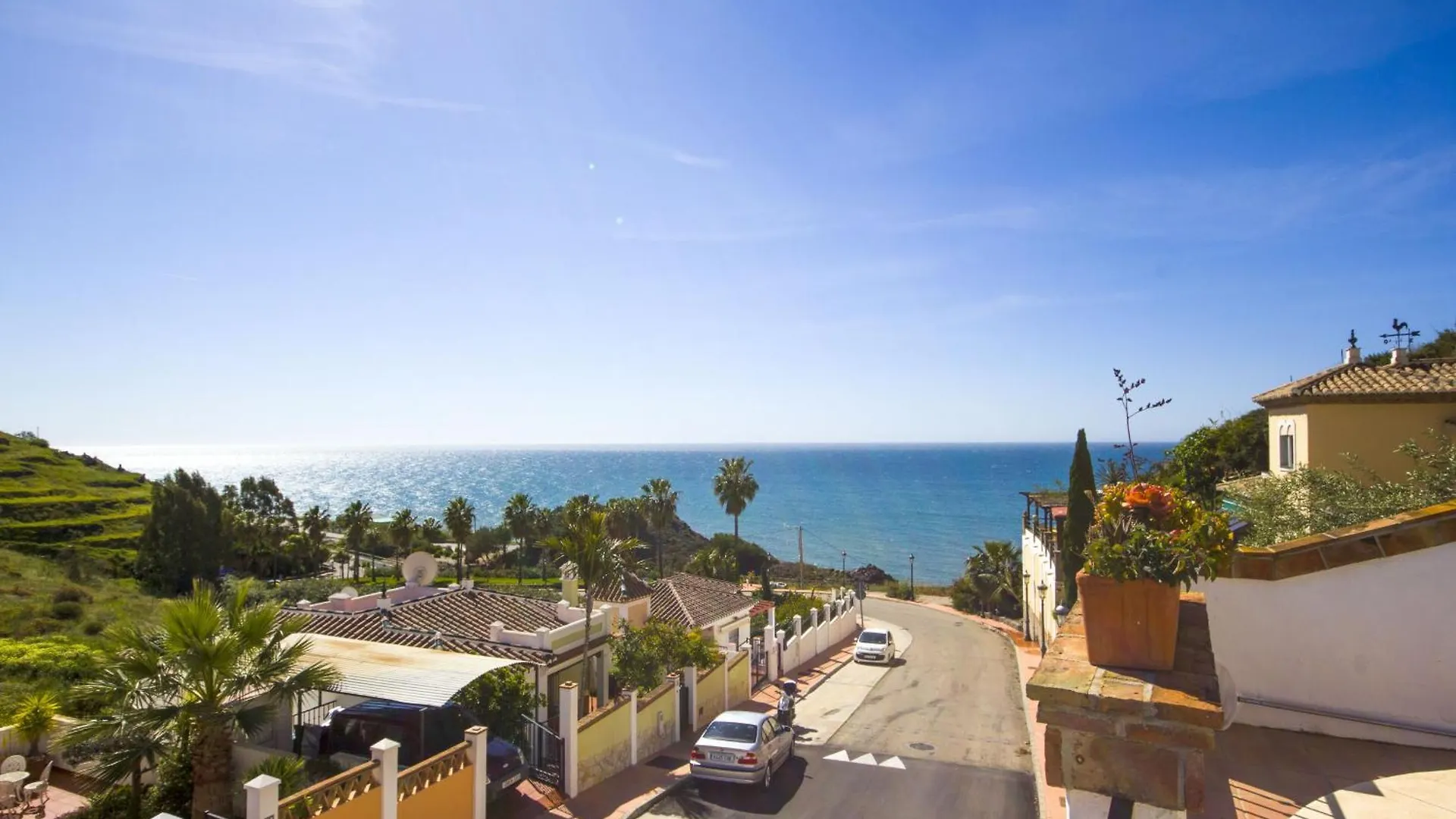 Nerja Villas Tamango Hill Silhouse Španělsko